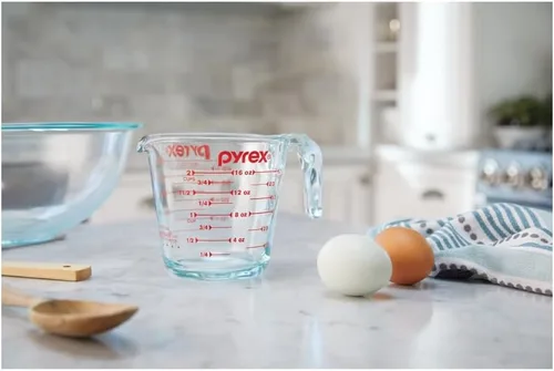 Vista 3 de Pyrex Prepware 6001075 - Taza medidora, diseño de gráficos rojos, transparente