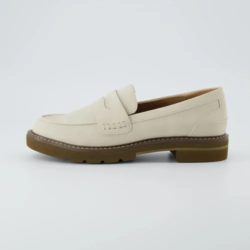 Vista 2 de CUSHIONAIRE Mocasín Vassar sin cordones para mujer + espuma viscoelástica, anchos disponibles