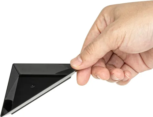Vista 7 de Restaurantware Mini platos de aperitivo de 4 x 2 pulgadas, 100 platos triangulares desechables – Sirve muestras o aperitivos para fiestas o Negro