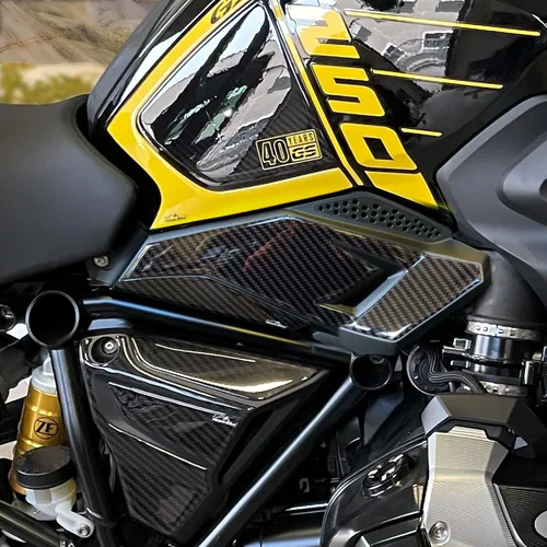 Vista 6 de Resin Bike Adhesivos 3D para motocicleta compatibles con BMW R 1250 GS 2019-2024 2019-2024. Protección del marco contra impactos y arañazos. Par