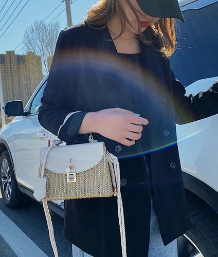 Vista 2 de Bolso cuadrado de paja para mujer, bolsos de playa de ratán para mujer, bolso cruzado de paja de verano, bolso de mano, bolso de hombro 2024