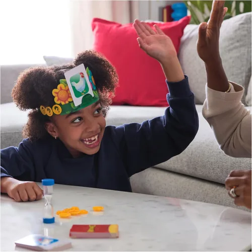 Vista 7 de Spin Master Games, Hedbanz Edición 2023 con nuevas cartas, juego de mesa de adivinanzas de imágenes, para familia y niños, 2-6 jugadores