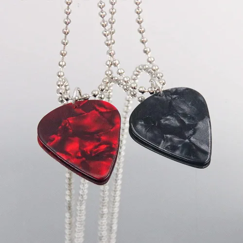 Vista 5 de Eddie - Collar con colgante de guitarra extraña cosa de terror para hombres y niños, disfraz de Halloween, joyería de Cospaly, regalo para fanáticos