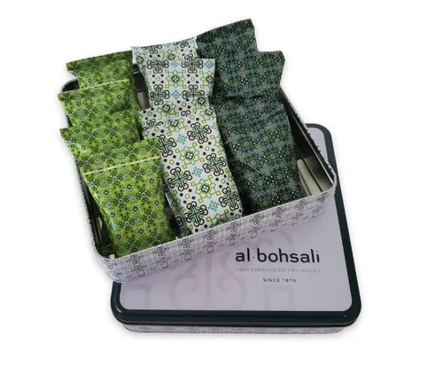 Vista 5 de Al Bohsali Maamoul Galletas de mantequilla rellenas de pistacho, nuez y dátiles, 24 piezas (8 de cada una)