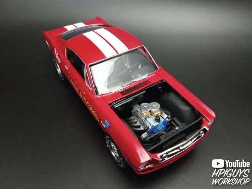 Vista 7 de AMT 1966 Ford Mustang Fastback 2+2 - Kit para modelo de escala 1:25