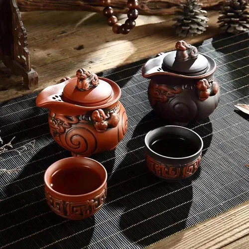 Vista 7 de Juego de tetera de cerámica hecha a mano, juego de tetera y taza de té chino Pi Xiu, tetera de porcelana Zisha Kung Fu, juegos de té de arcilla Negro