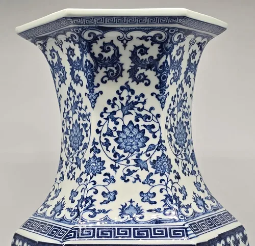Vista 4 de 24" clásico azul y blanco hexagonal Lotus porcelana jarrón, jarrón de cerámica Jingdezhen, estilo Qing de China (D8)