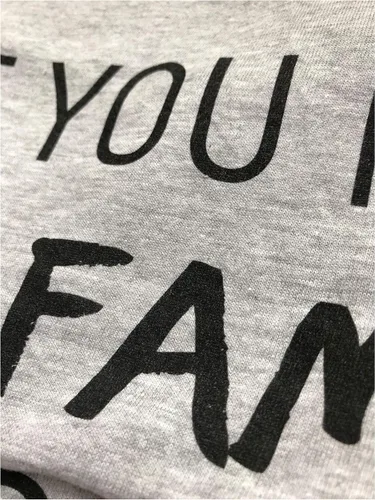 Vista 4 de Camiseta unisex con texto en inglés "If You met My Family, You'd Understand