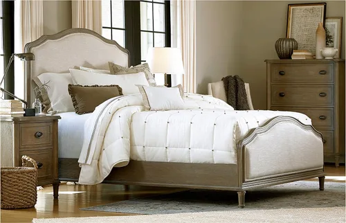 Vista 2 de Universal Muebles 326220b Devon 6" x 6" completo cama, rey, Antique aceitado Bronce