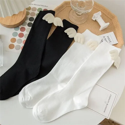 Vista 6 de Genryu 3D alas de ángel calcetines de mujer calcetines de moda tubo medio estudiantes calcetines dulce princesa Sox negro blanco algodón calcetines