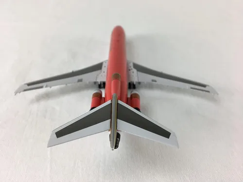 Vista 6 de A bordo 200 Braniff Ultra Rojo/Oro Boeing 727-200 Avión Modelo Miniatura Diecast 1:200 Parte # A012-IF722009