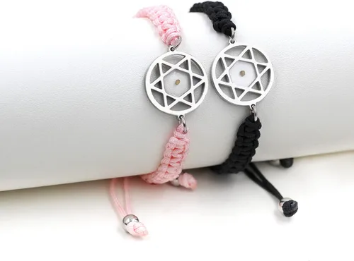 Vista 5 de Uloveido Pulsera de cuerda trenzada tejida con semillas de mostaza, inspiradora, hecha a mano, pulsera cristiana ajustable, regalo de fe Negro