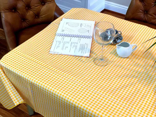 Vista 6 de Alux - Mantel de tela de hule a cuadros, amarillo, vinilo de plástico PVC, mantel de plástico, mantel de hule mexicano (círculo de 55 pulgadas)