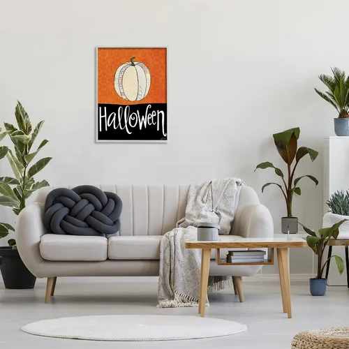Vista 2 de Stupell Industries Calabaza de calabaza con estampado de calabaza festiva de Halloween, diseñada por Katie Doucette - Arte de pared enmarcado gris