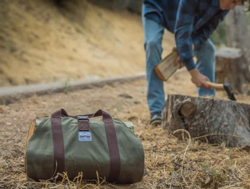 Vista 6 de Bolsa de lona encerada resistente para leña - asas dobles únicas que permiten un agarre seguro y cómodo con varios tamaños de carga. La correa