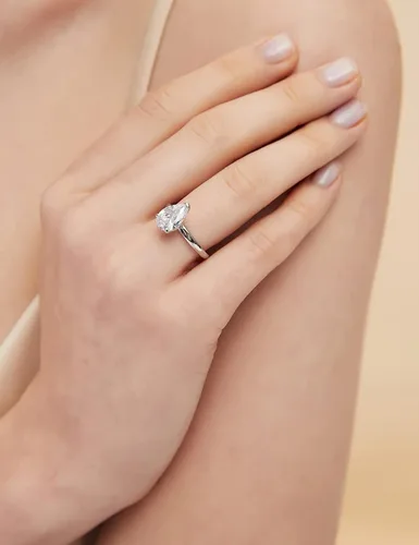 Vista 4 de EAMTI Anillos de compromiso de plata de ley 925 de 2 quilates, corte de pera, circonita cúbica, anillos de compromiso de boda para ella