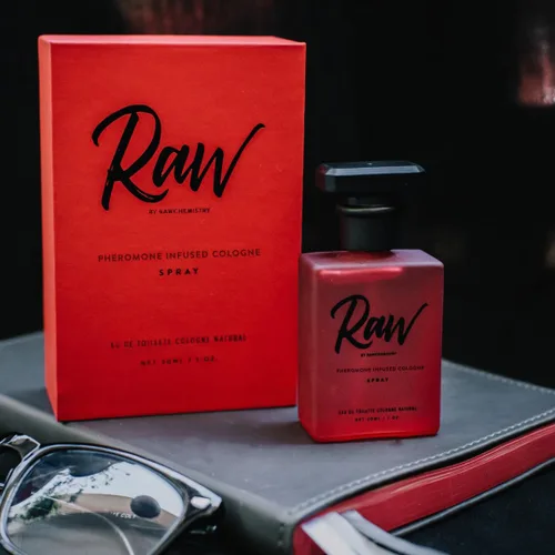 Vista 8 de RawChemistry Colonia con Feromonas Raw para Hombres – Spray de Colonia para Hombres Infundido con Feromonas – Perfume Raw para Hombres con Feromonas
