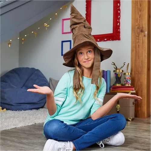 Vista 3 de Harry Potter Wizarding World 6063719 - Sombrero mágico interactivo con movimientos, 15 frases diferentes en 2 idiomas, juguete para niños a partir