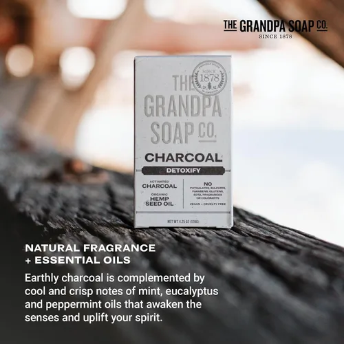 Vista 5 de The Grandpa Soap Company Jabón en barra de carbón – con semillas de cáñamo de carbón activado y aceite de menta, desintoxica, elimina la suciedad