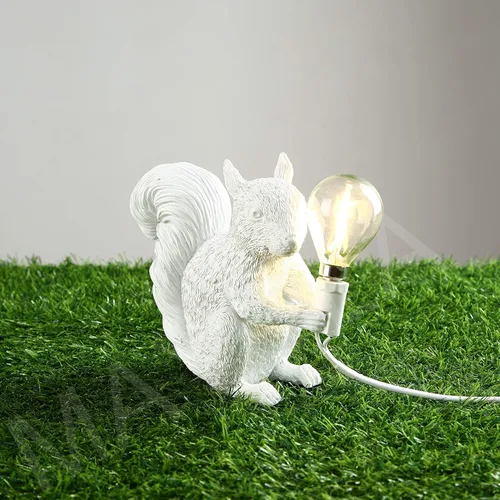 Vista 3 de MAYOLA Lámpara de mesa moderna de resina con ardilla, lámpara de escritorio, lámpara de iluminación LED de resina de ardilla para sala de estar