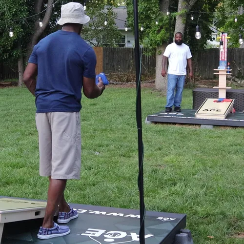 Vista 7 de CornholeAce ACE Juego de almohadillas para jugar cornhole - Incluye 2 alfombrillas de Cornhole