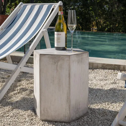 Vista 9 de COSIEST Mesa de Acento de Concreto, Mesa Lateral Hexagonal para Patio 14.5''Ancho x 12''Alto, Diseño Modular Mesa Terminal Interior Exterior, Gris