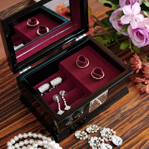 Vista 3 de MADDesign Mother of Pearl Organizador de anillos de joyería de caja de música, color negro pavo real