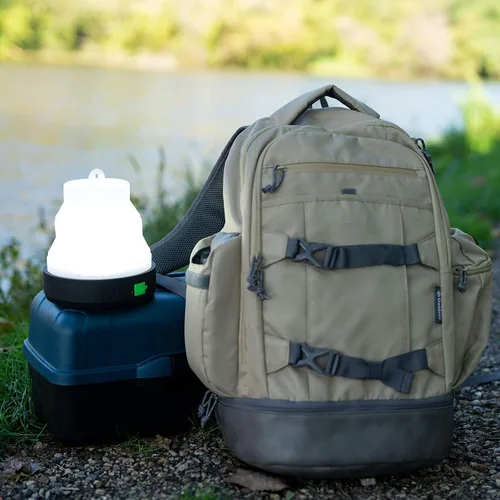 Vista 9 de Kodiak Kompress - Linterna plegable plegable para campamento, linterna LED compacta con carga USB, luz portátil para senderismo, emergencia, cortes