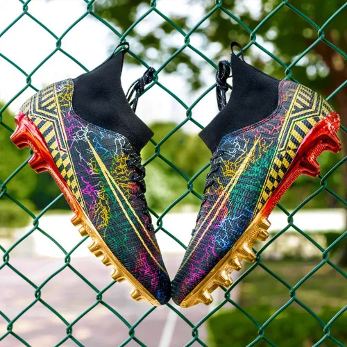 Vista 4 de Botines de fútbol para hombre, botas de fútbol atléticas de caña alta, para exteriores, interiores, entrenamiento profesional, tenis de fútbol
