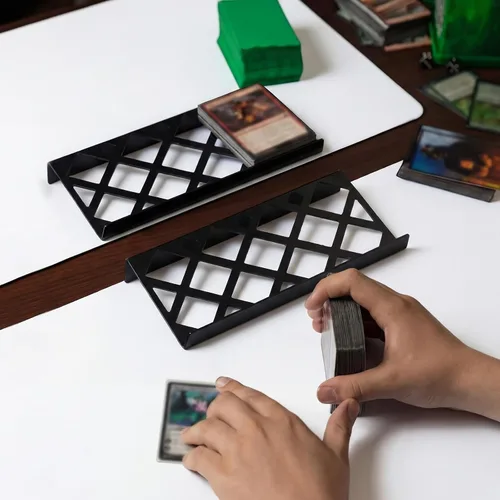 Vista 6 de Yalikop 10 soportes para tarjetas coleccionables para vitrina, hueco Elevadores modulares de acrílico de la exhibición para el juego de mesa
