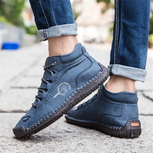 Vista 7 de Dacomfy Zapatos casuales para hombre, botas chukka de piel sintética, con costuras a mano, zapatos de moda, cómodos, zapatos planos para caminar