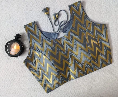 Vista 3 de Banarasi Silk Design Zigzag Golden Sari Blusa Sin Mangas Readymade para Mujer