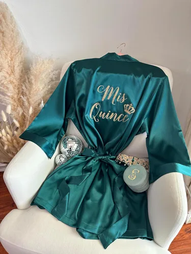Vista 2 de Bata de satén con purpurina personalizada con corona, tiara o símbolo de mariposa para quinceañera, o mamá de quinceañera, Mis Quince Años, Damas
