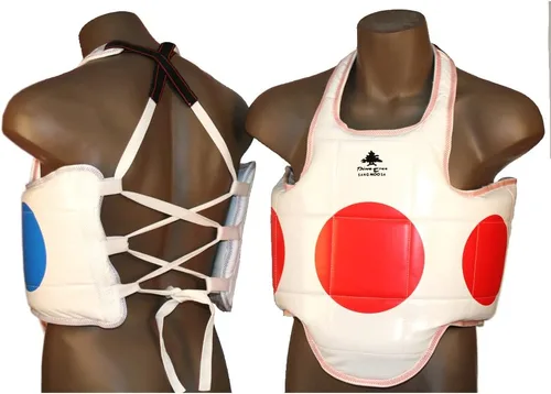 Vista 2 de Pine Tree Sang Moo Sa Artes Marciales, Taekwondo, Punto de protección de pecho reversible