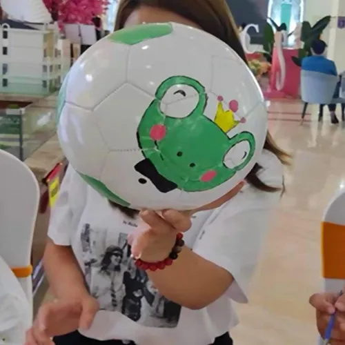 Vista 4 de Soccer Ball Size 3 4 5 Pure Color DIY Kids Boy Gift Painting Together with Parents Grandparents or Kindergarten Teacher