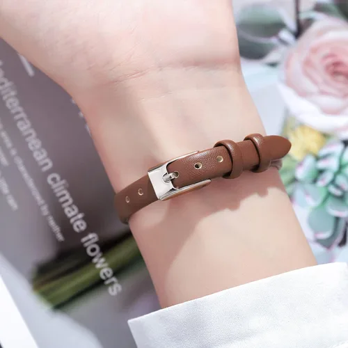 Vista 4 de TOOCAT Reloj de pulsera para mujer, ultrafino, elegante, simple, de cuarzo, con correa de cuero, resistente al agua, analógico, para mujeres