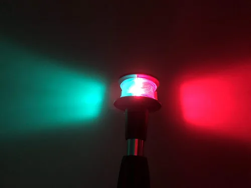 Vista 4 de Pactrade Marine Luces de proa para barcos incandescentes - Luces de navegación de barco rojas y verdes con base extraíble - Polo angular de 12