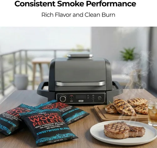 Vista 2 de Kona Sweetwood Blend - Gránulos ahumadores diseñados para parrilla Ninja Woodfire al aire libre, bolsa resellable de 2 libras