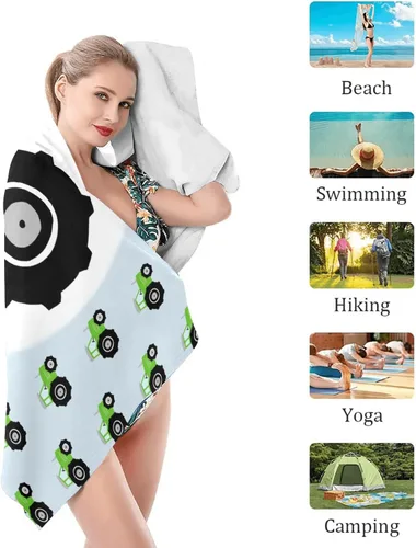 Vista 3 de Toalla de playa personalizada con patrón de tractores verdes con alfombrilla de nombre de 30 x 60 pulgadas, manta grande de piscina para mujeres