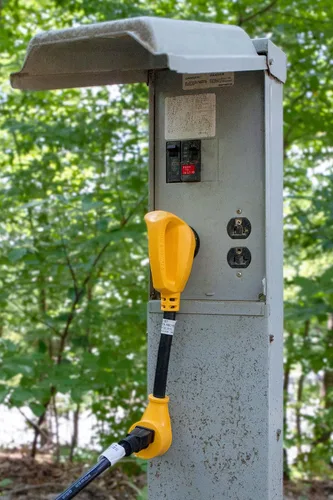 Vista 2 de Camco 55155, adaptador eléctrico con asa PowerGrip Dogbone de 12 pulgadas