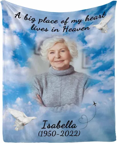 Vista 13 de InterestPrint Manta personalizada en memoria amorosa manta personalizada con foto, There is a Little Bit of Heaven in Our Home perfecta para sofá