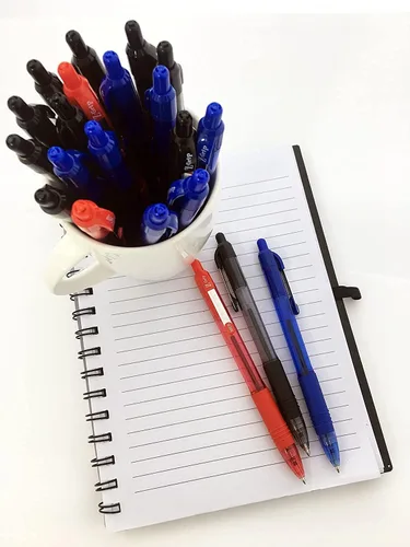Vista 4 de Zebra Pen Z-Grip - Bolígrafo retráctil, punta fina de 0.028 in, 14 bolígrafos de tinta negra y 14 azules, paquete de 28