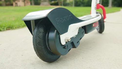 Vista 17 de Patinete eléctrico Razor E200 para adolescentes y adultos - Motor de alto torque de 12 MPH, 40 min de tiempo de conducción, peso máximo de 154
