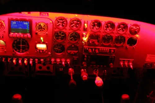 Vista 3 de Tira de luz LED de alta potencia color rojo para auto avión avión rv barco interior cabina cabina luz LED