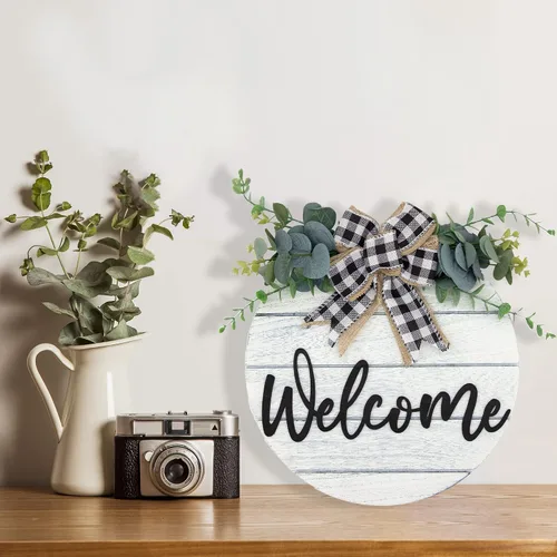 Vista 6 de Coronas de bienvenida 3D para puerta delantera, letrero de bienvenida de madera con rayas cóncavas horizontales blancas para decoración de pared