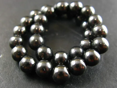 Vista 3 de Pulsera Shungite de Rusia - Cuentas redondas de 6 mm - 7", Shungite