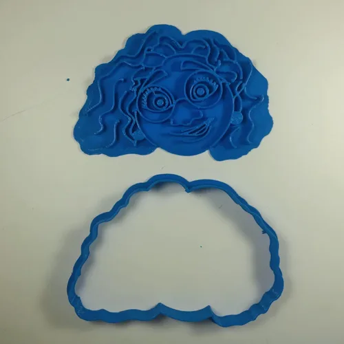 Vista 3 de Cuticuter Cookie Cutter for Mirabel Madrigal Encanto, blue