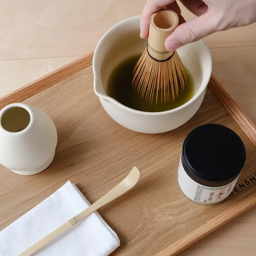 Vista 7 de WENSHUO Kit Matcha - Juego de batidor matcha premium con herramientas tradicionales de bambú, juego de té matcha ideal para el hogar (crema)