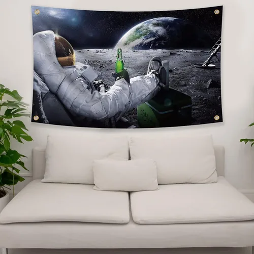 Vista 6 de Bandera de astronauta relajante y bebiendo cerveza en la luna en el espacio exterior, tapiz divertido póster duradero de hombre con ojales de latón.
