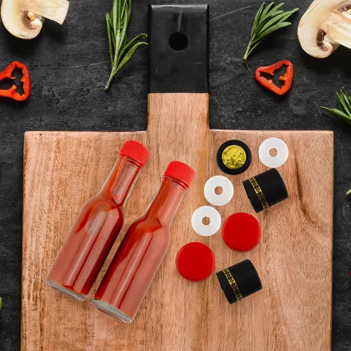 Vista 4 de Cornucopia Brands Mini botellas de salsa picante de 3 onzas (paquete de 24) botellas de salsa pequeña con tapas rojas, insertos de gotero y bandas